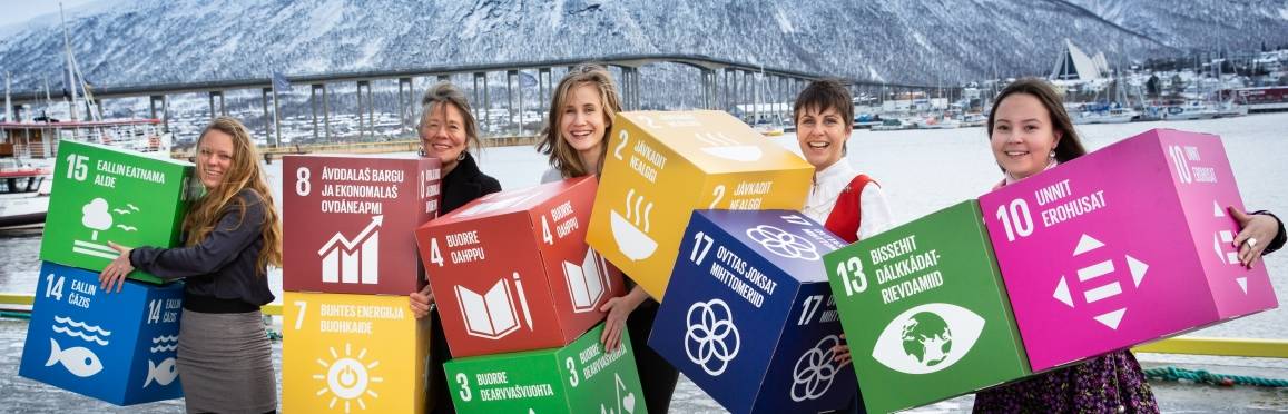 FN-sambandet i Tromsø ved lansering av bærekraftsmålene på nordsamisk. Foto: Svein Harald Lian